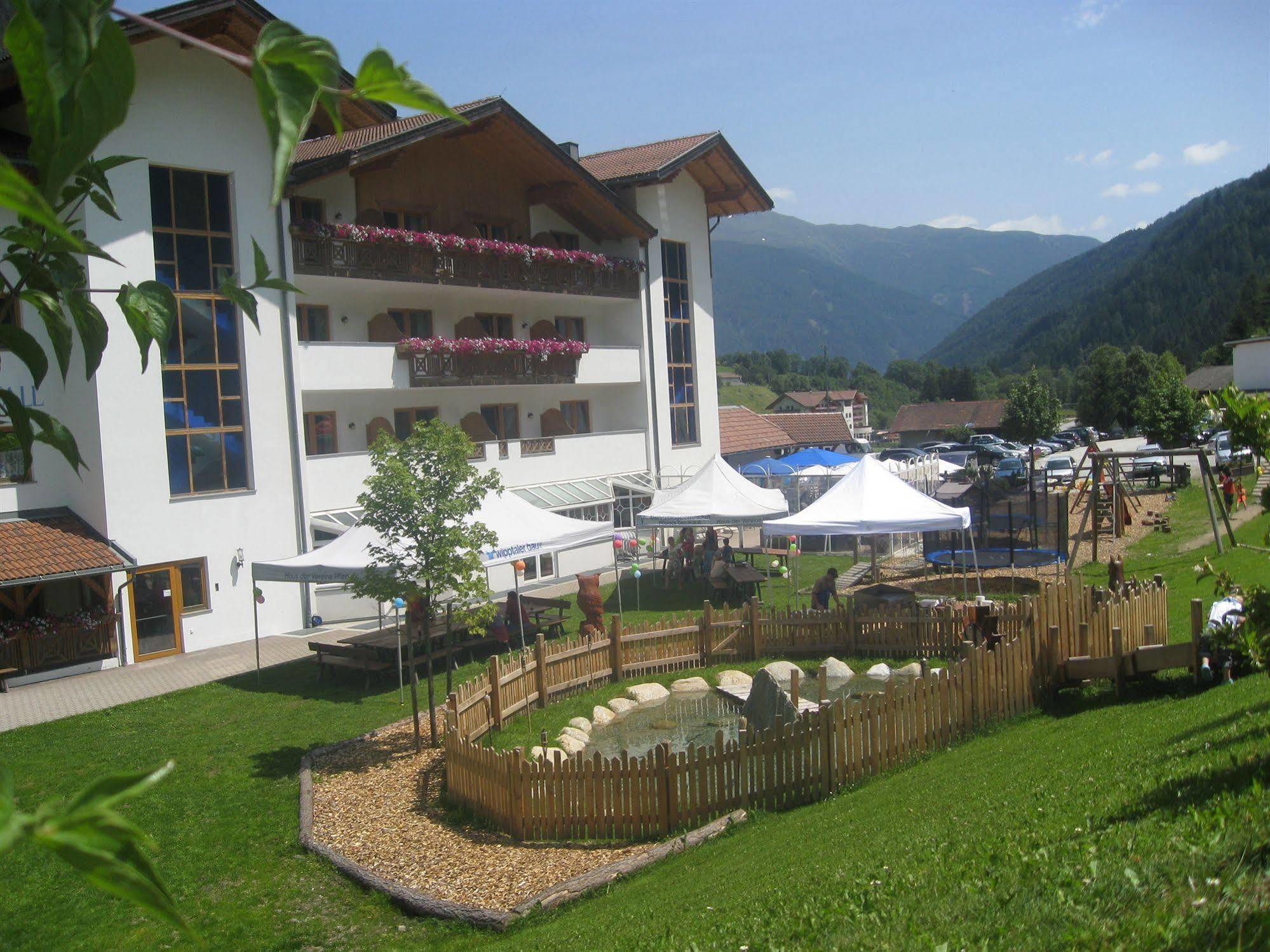 Hotel Bergkristall Brennero Kültér fotó
